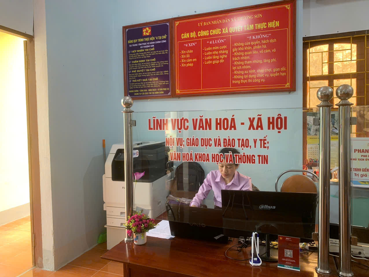 Nâng cao chất lượng phục vụ từ sự hài lòng của Nhân dân: Dấu ấn tại Trung tâm Phục vụ hành chính công xã Thượng Sơn