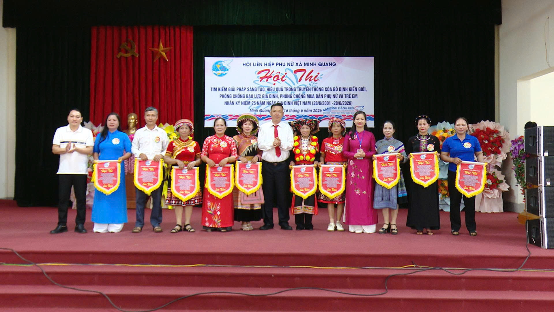 Hội Liên hiệp Phụ nữ xã Minh Quang tổ chức Hội thi tìm kiếm giải pháp sáng tạo, hiệu quả trong truyền thông xóa bỏ định kiến giới, phòng chống bạo lực gia đình, phòng chống mua bán phụ nữ và trẻ em.