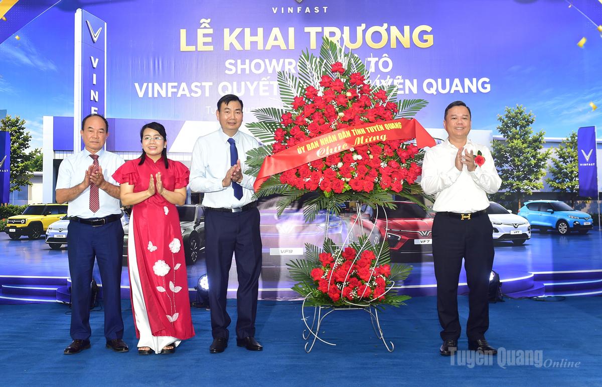 Khai trương Showroom ô tô VinFast Quyết Thắng Tuyên Quang