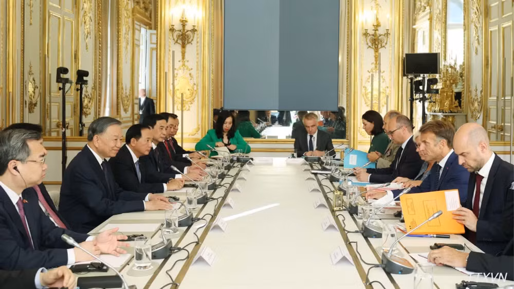 Tổng Bí thư, Chủ tịch nước Tô Lâm hội đàm với Tổng thống Emmanuel Macron