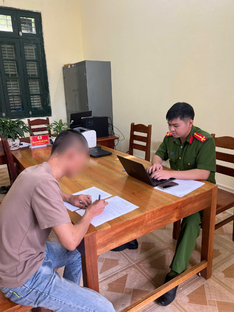 CÔNG AN XÃ YÊN NGUYÊN XỬ LÝ NGHIÊM HÀNH VI VỨT GIA SÚC CHẾT RA MÔI TRƯỜNG