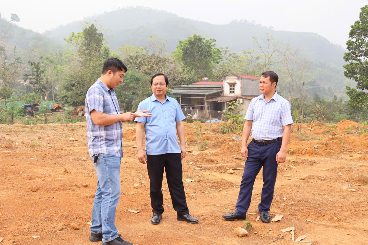 Khảo s&aacute;t SVĐ..1.jpg