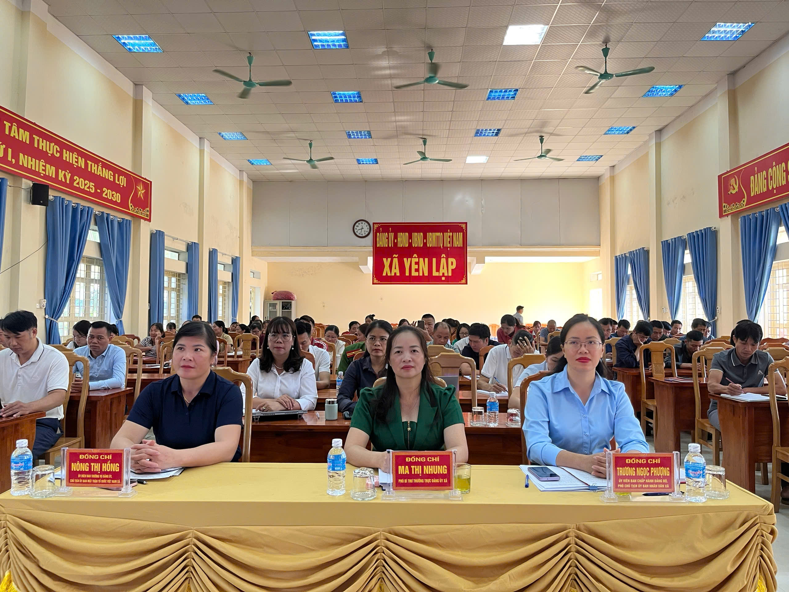 XÃ YÊN LẬP TỔ CHỨC HỘI NGHỊ HƯỞNG ỨNG NGÀY HỘI ĐỔI MỚI SÁNG TẠO QUỐC GIA, NGÀY CHUYỂN ĐỔI SỐ QUỐC GIA NĂM 2026 VÀ HỘI NGHỊ CHUYÊN ĐỀ VỀ CÔNG TÁC KHÁM SỨC KHỎE MIỄN PHÍ CHO NHÂN DÂN ĐỊA BÀN XÃ NĂM 2026