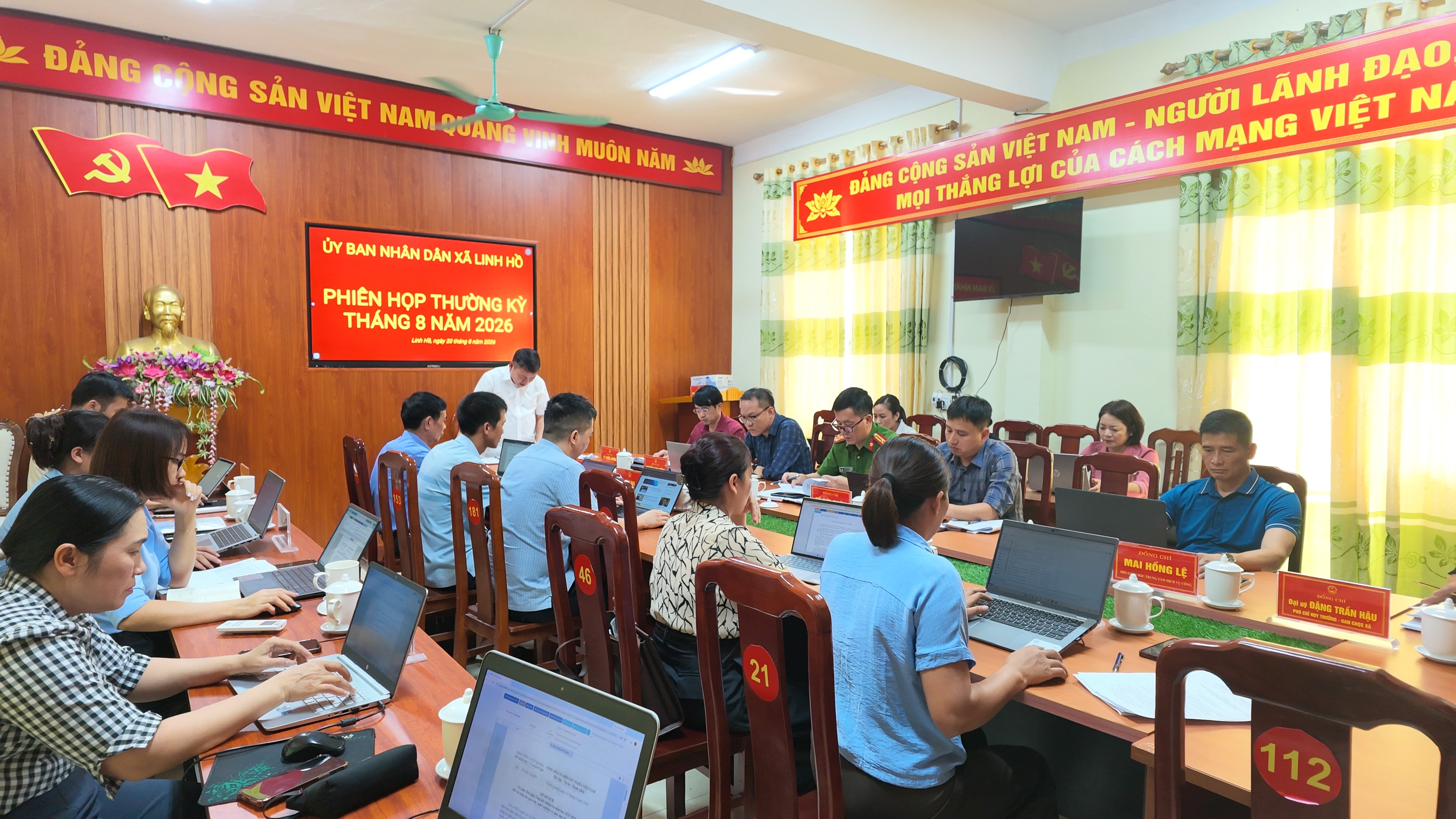 Phiên họp thường kỳ tháng 8 năm 2026 UBND xã Linh Hồ 
