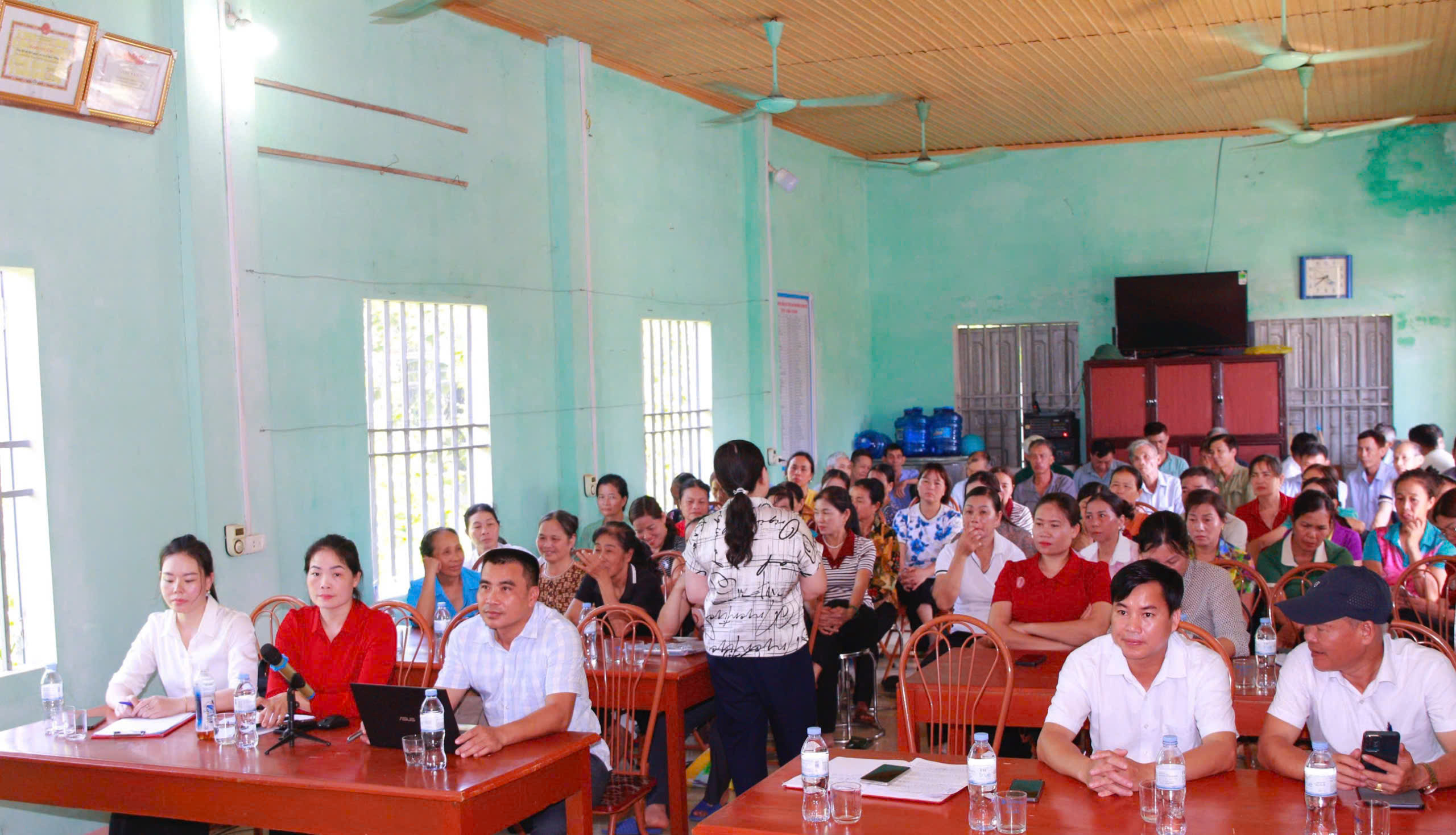 Xã Trường Sinh, tỉnh Tuyên Quang tổ chức tập huấn trồng dâu, nuôi tằm cho Nhân dân