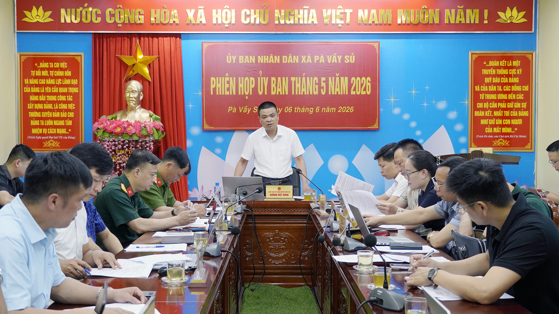 Phiên họp UBND xã tháng 5 năm 2026