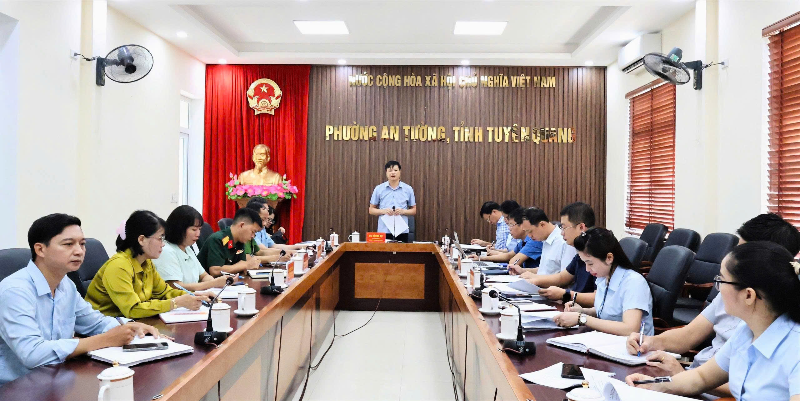 UBND phường An Tường họp phiên thường kỳ tháng 8/2026