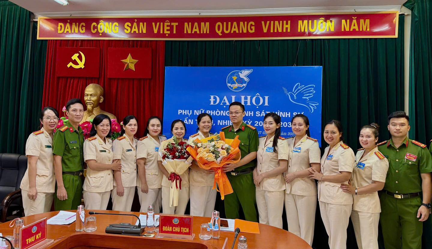 CHÚC MỪNG ĐẠI HỘI PHỤ NỮ CƠ SỞ PHÒNG CẢNH SÁT HÌNH SỰ NHIỆM KỲ 2025 - 2030 THÀNH CÔNG RỰC RỠ