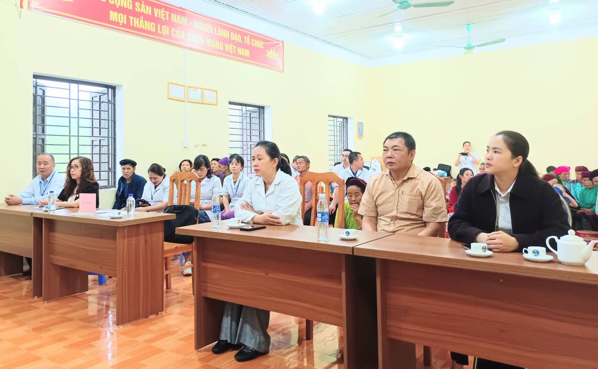Khâu Vai triển khai khám sức khỏe định kỳ theo Nghị quyết 27 của Bộ Chính trị