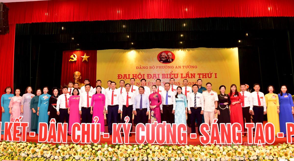 Đồng chí Bí thư Tỉnh ủy Hầu A Lềnh – Dự Đại hội Đại biểu Đảng bộ phường An Tường lần thứ I, nhiệm kỳ 2025-2030