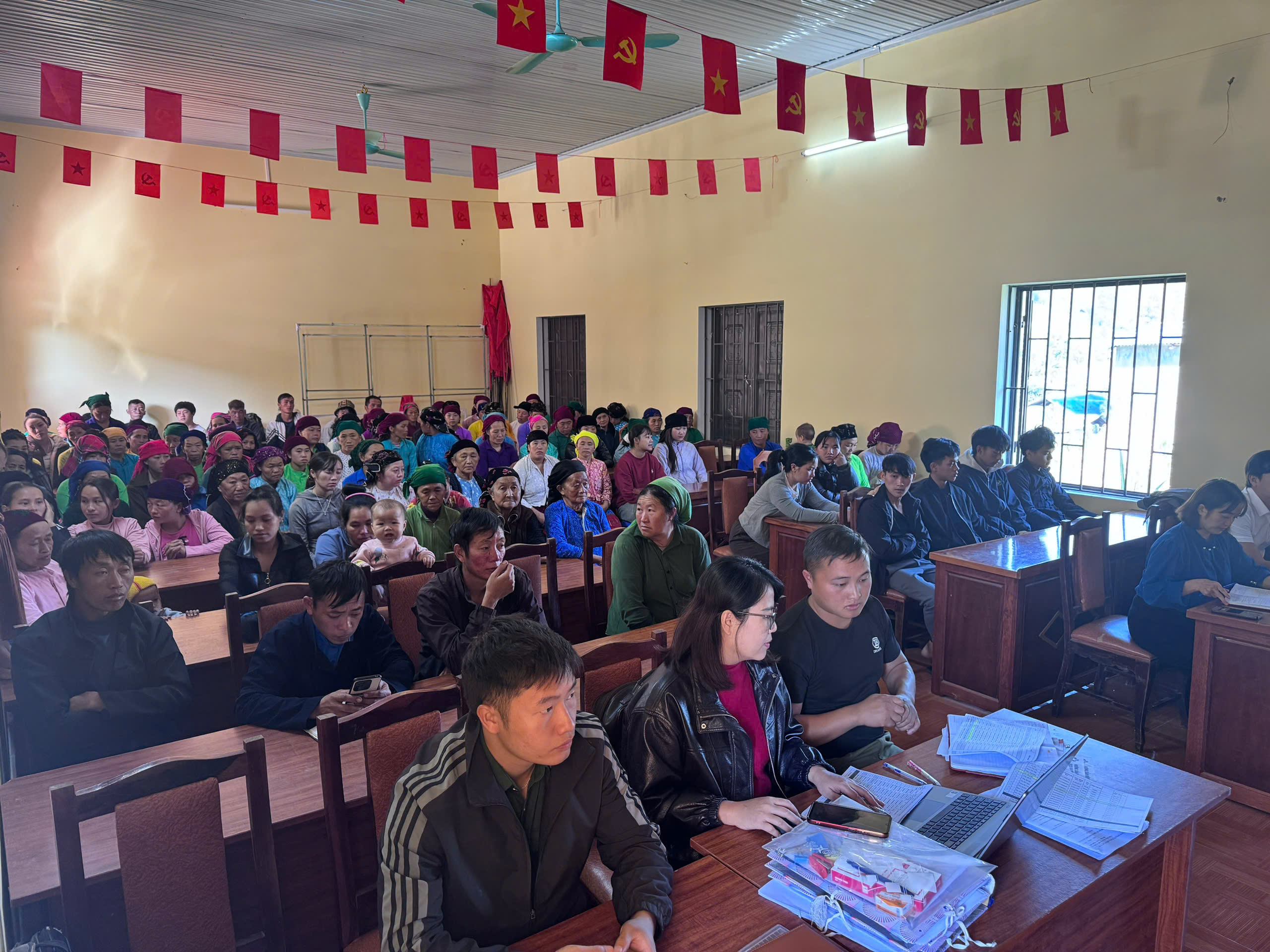 Mèo Vạc đẩy nhanh tiến độ rà soát hộ nghèo, hộ cận nghèo năm 2026 và giai đoạn 2027–2030
