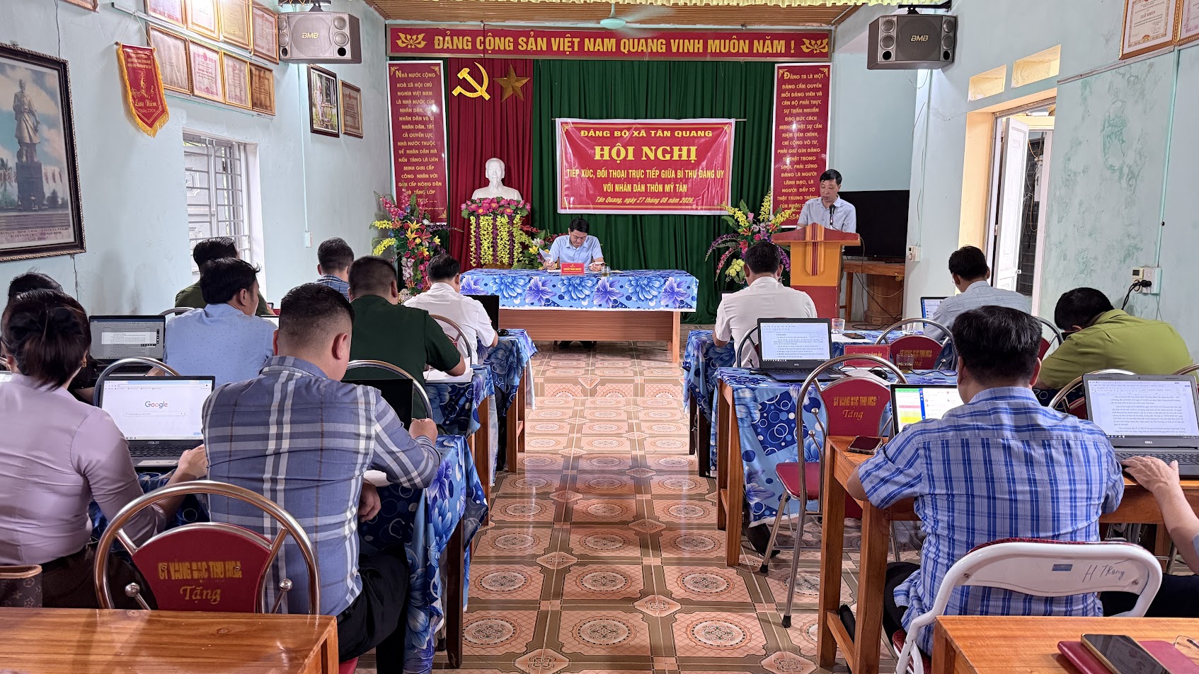Hội nghị tiếp xúc, đối thoại trực tiếp giữa Bí thư Đảng ủy với nhân dân thôn Mỹ Tân