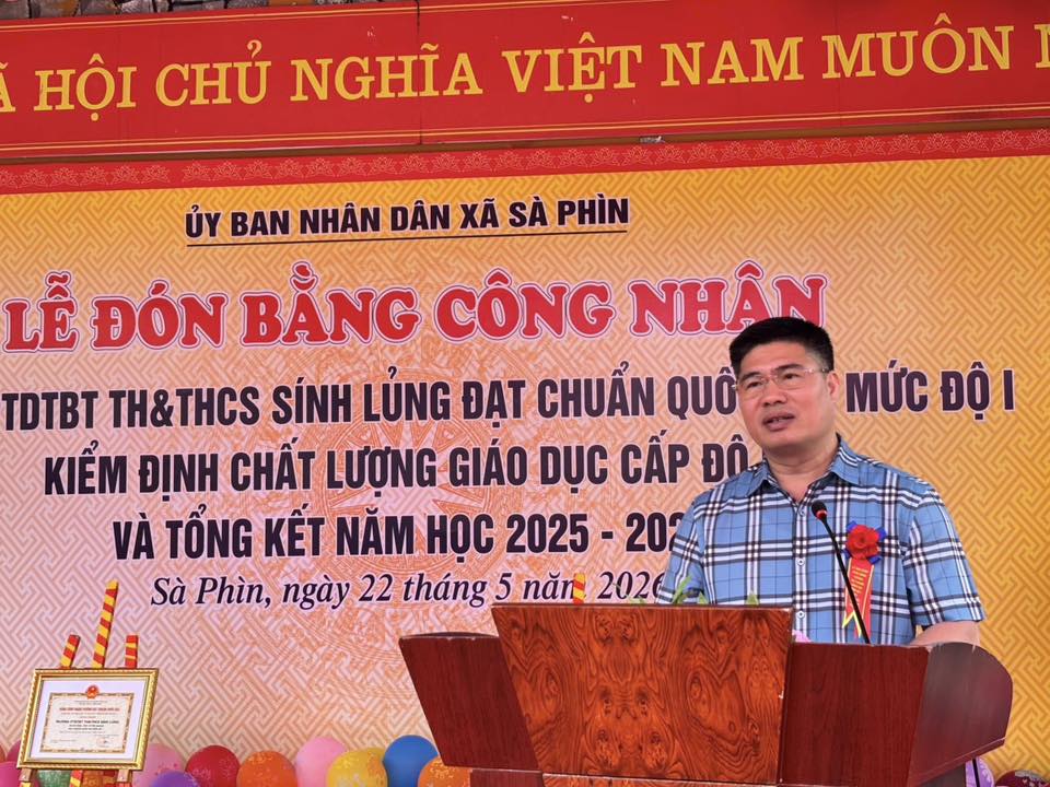 sếp hương.jpg