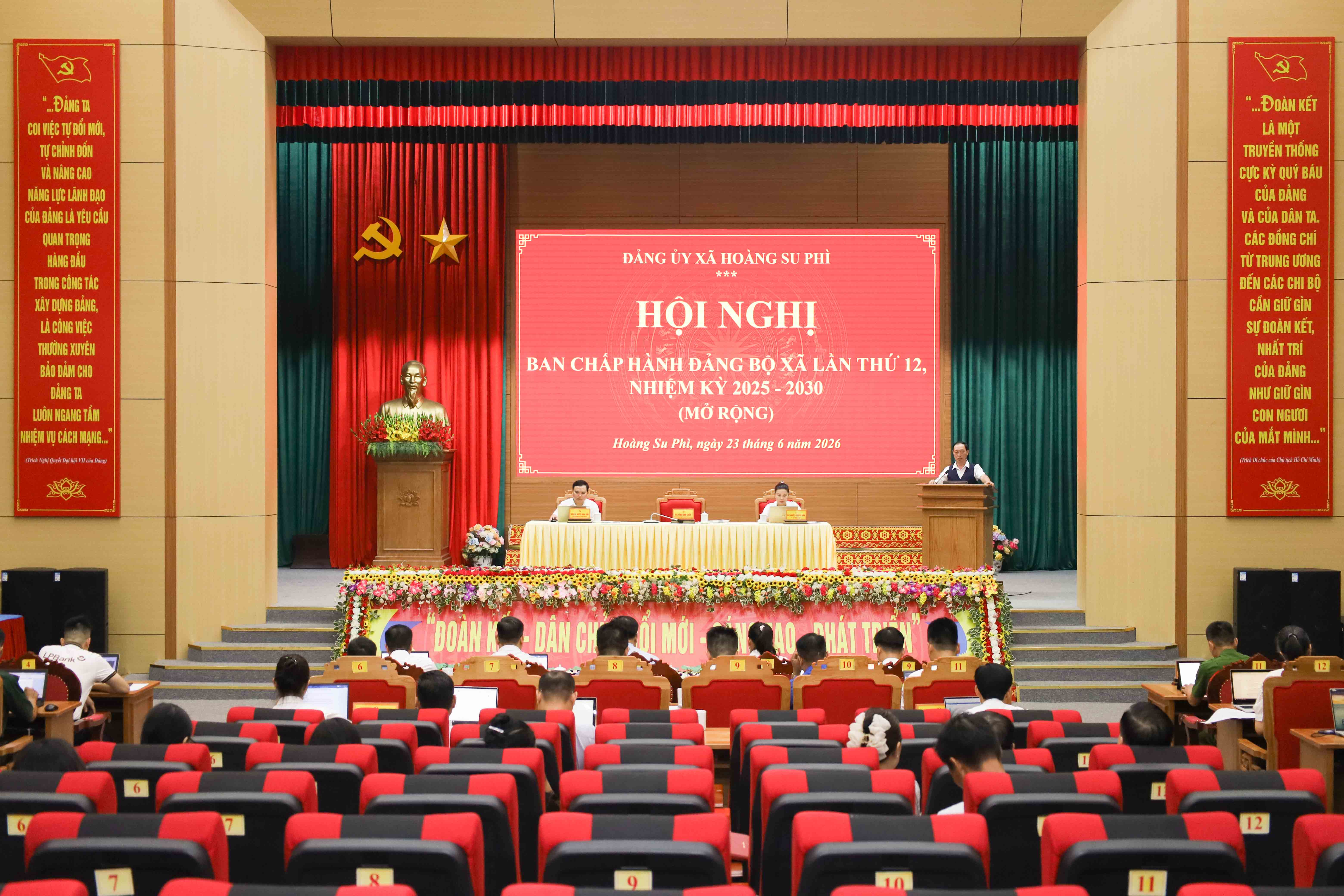 Xã Hoàng Su Phì tổ chức Hội nghị Ban Chấp hành Đảng bộ xã lần thứ 12, nhiệm kỳ 2025 – 2030 (Mở rộng)