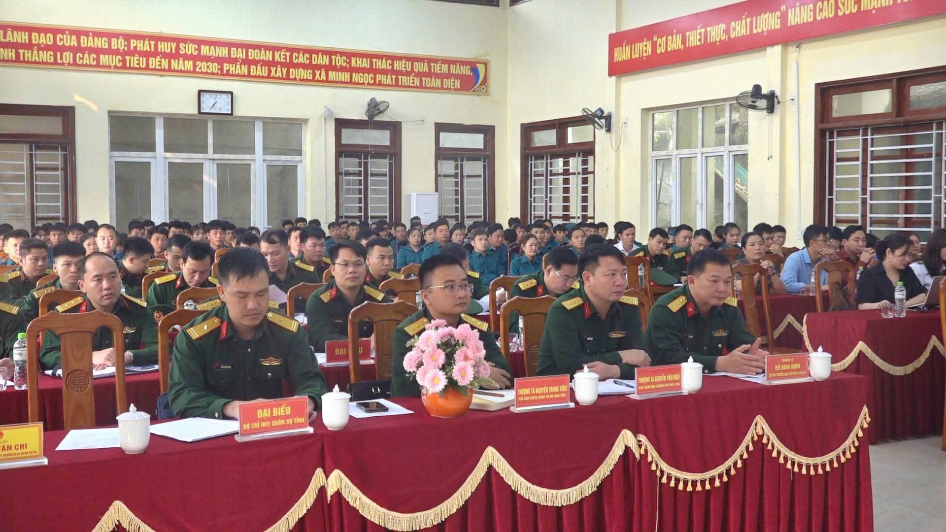 C&aacute;c đại biểu dự khai mạc.jpg