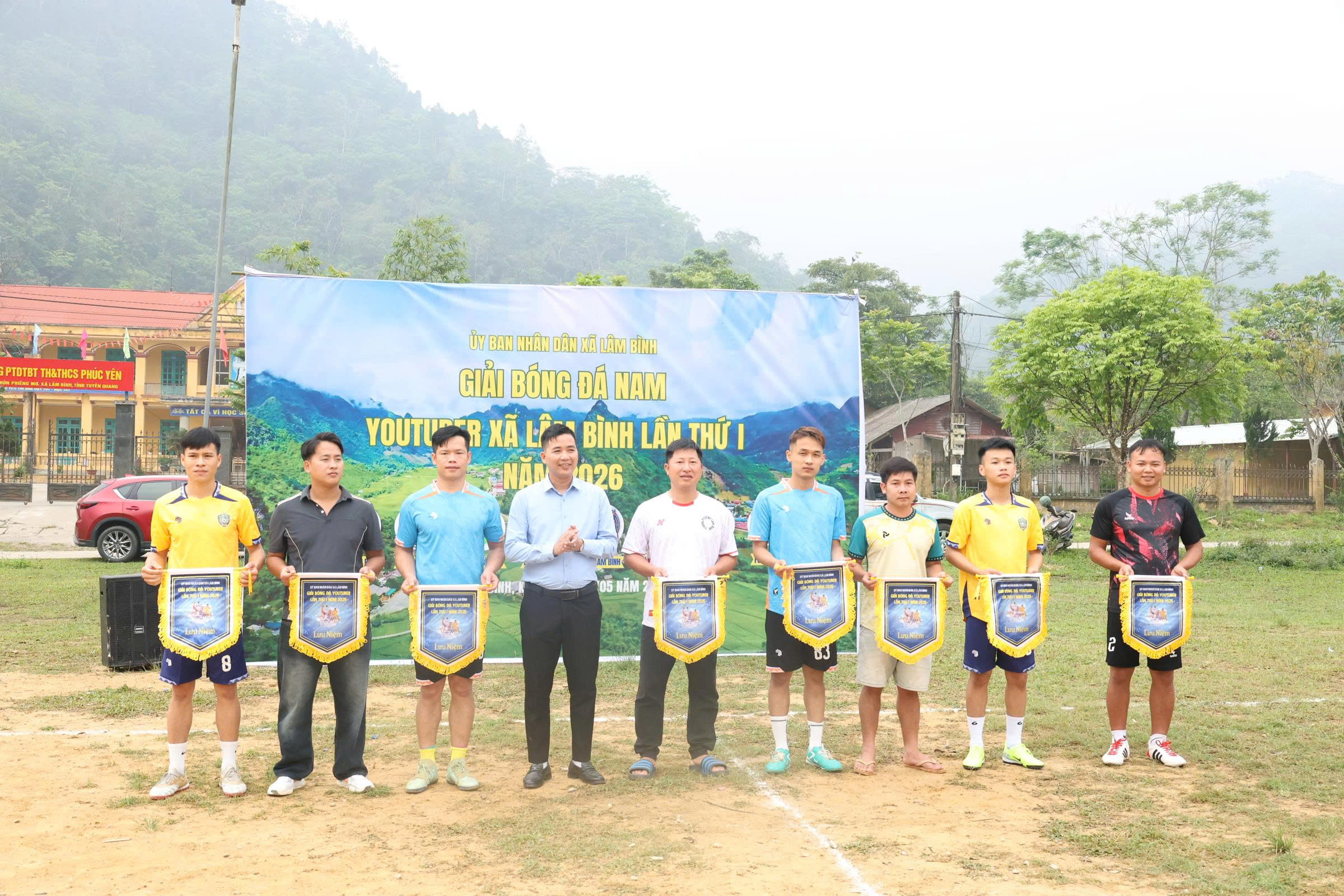 Khai mạc Giải bóng đá nam YouTuber xã Lâm Bình lần thứ I năm 2026