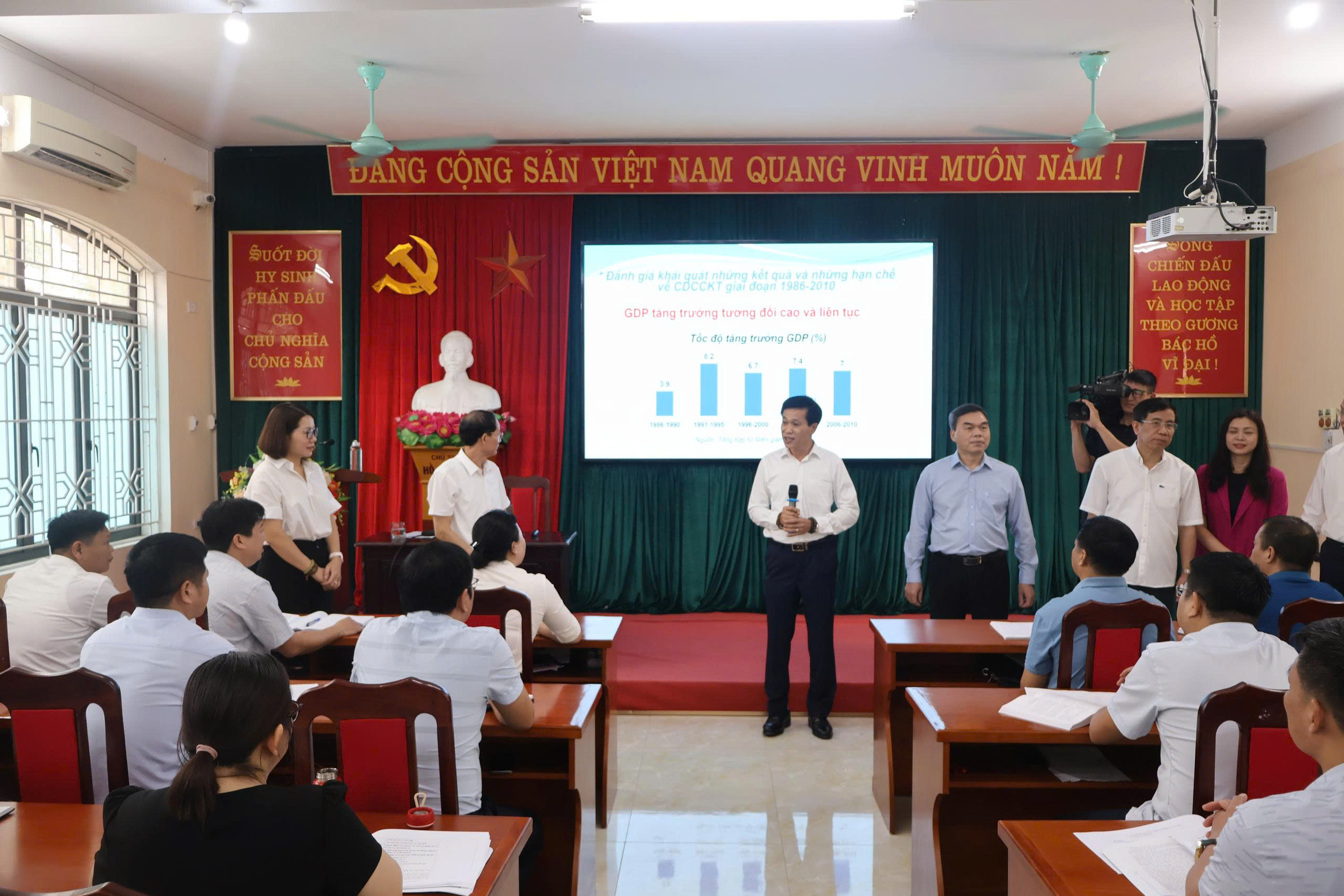 Khảo sát Trường Chính trị tỉnh Tuyên Quang đạt chuẩn mức 1