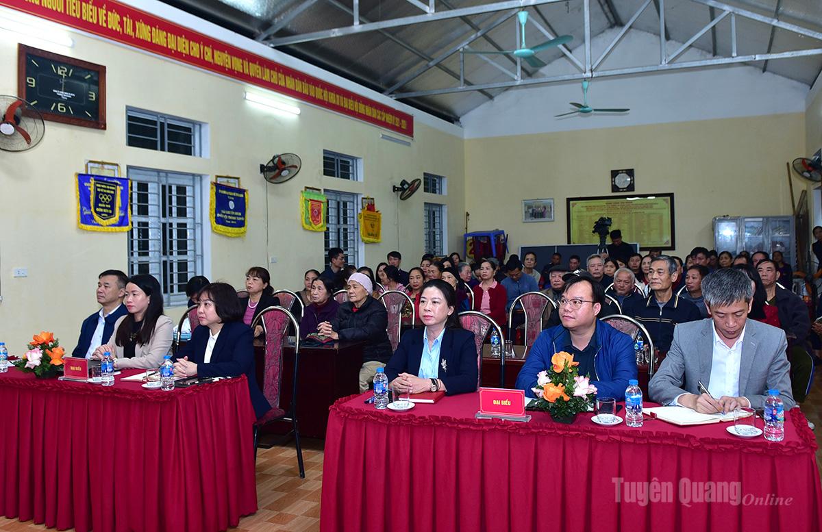 Lấy ý kiến cử tri nơi cư trú đối với người ứng cử đại biểu Quốc hội và đại biểu HĐND các cấp