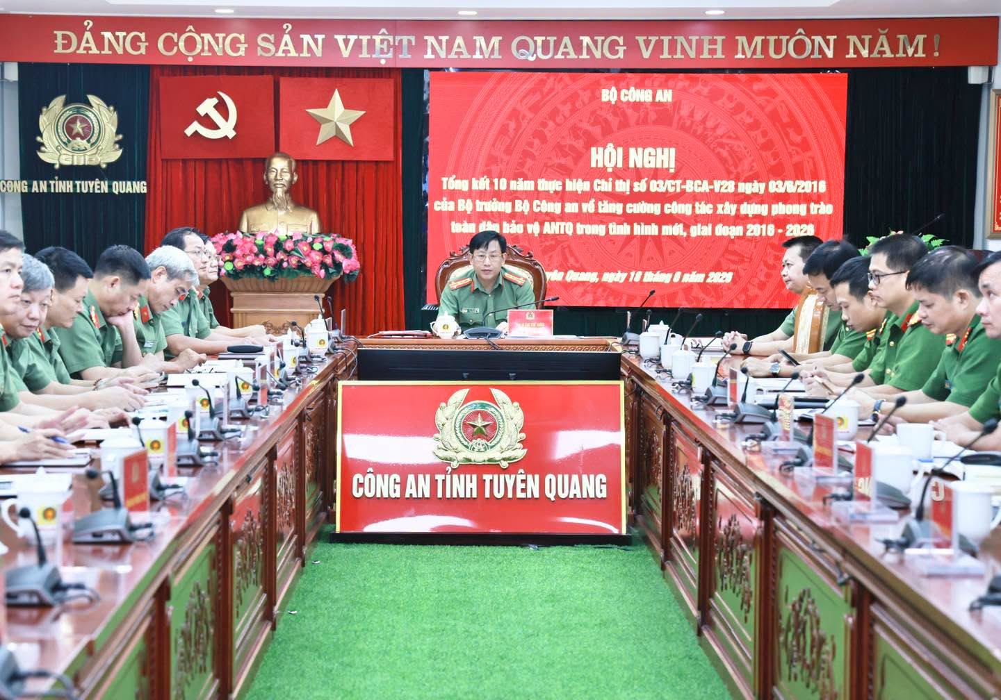 CÔNG AN TỈNH TUYÊN QUANG THAM DỰ HỘI NGHỊ TRỰC TUYẾN TỔNG KẾT 10 NĂM THỰC HIỆN CHỈ THỊ SỐ 03/CT-BCA-V28