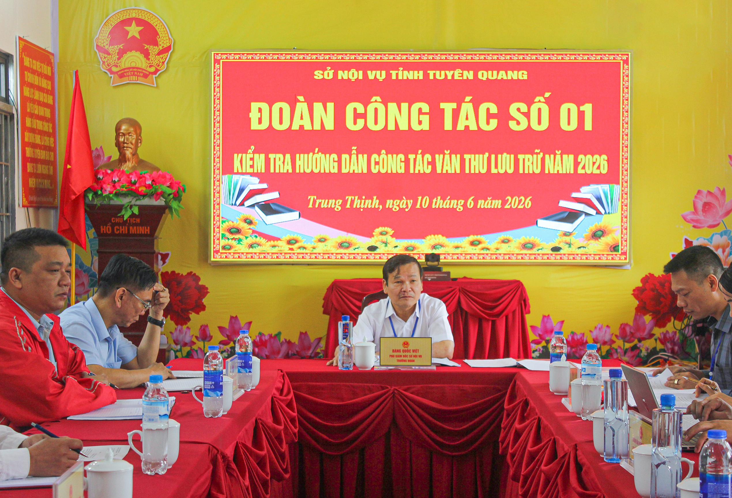 ĐOÀN KIỂM TRA CÔNG TÁC VĂN THƯ, LƯU TRỮ NĂM 2026 LÀM VIỆC VỚI XÃ TRUNG THỊNH