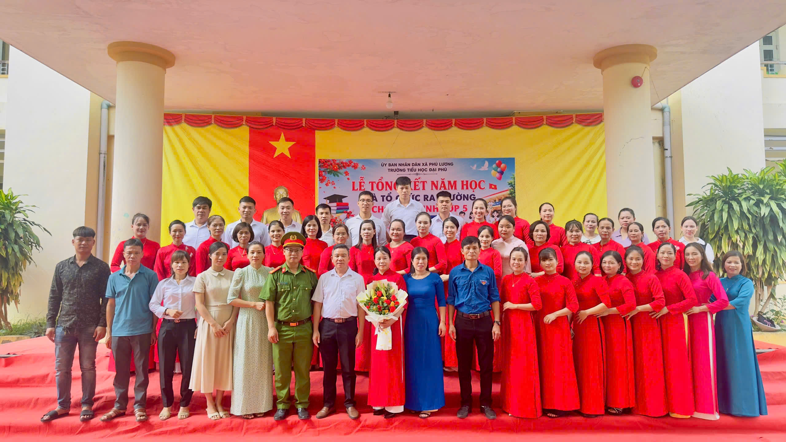 TRƯỜNG TIỂU HỌC ĐẠI PHÚ LONG TRỌNG TỔ CHỨC LỄ TỔNG KẾT NĂM HỌC 2025 – 2026 VÀ RA TRƯỜNG CHO HỌC SINH LỚP 5