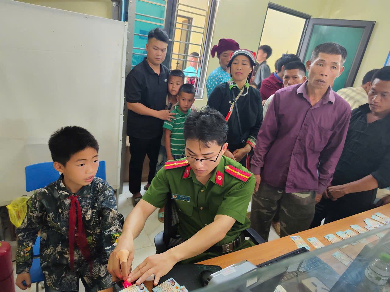 ĐẨY MẠNH CÔNG TÁC ĐỊNH DANH ĐIỆN TỬ, HƯỚNG TỚI XÂY DỰNG CHÍNH PHỦ SỐ, XÃ HỘI SỐ