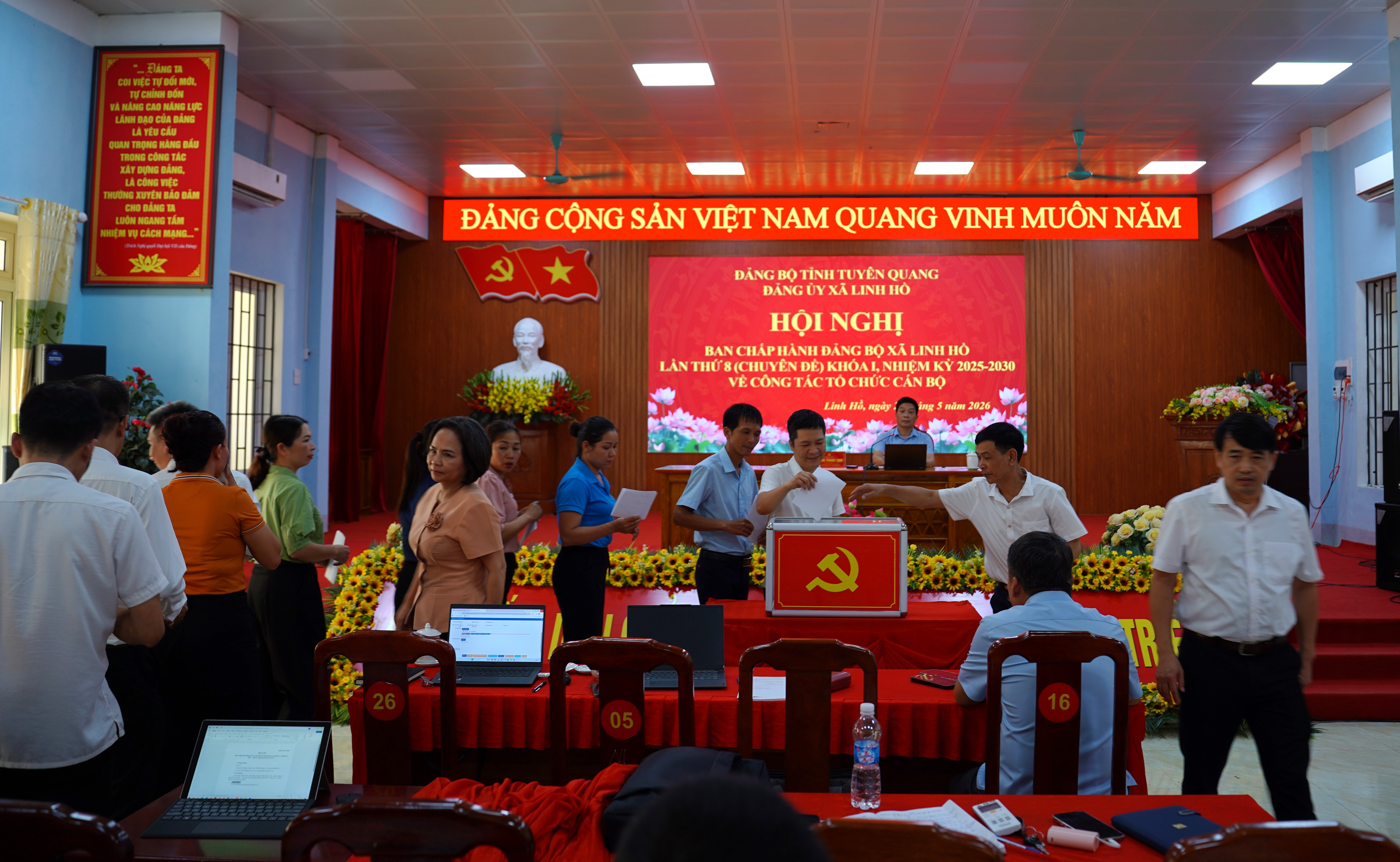 Chấp h&agrave;nh 6.JPG
