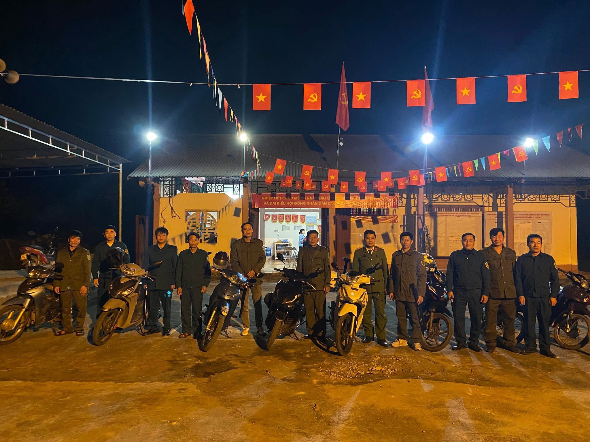 Lực lượng Công an, Quân sự xã Sơn Dương góp phần bảo đảm an toàn cho cuộc bầu cử