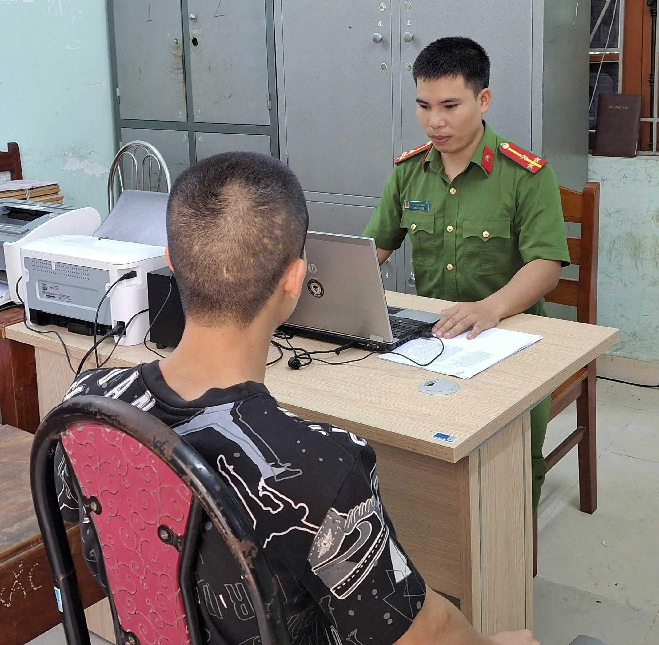 ĐĂNG TẢI, CHIA SẺ THÔNG TIN GIẢ MẠO, THÔNG TIN KHÔNG ĐÚNG SỰ THẬT TRÊN MẠNG XÃ HỘI FACEBOOK CÓ THỂ BỊ PHẠT 12.500.000 ĐỒNG
