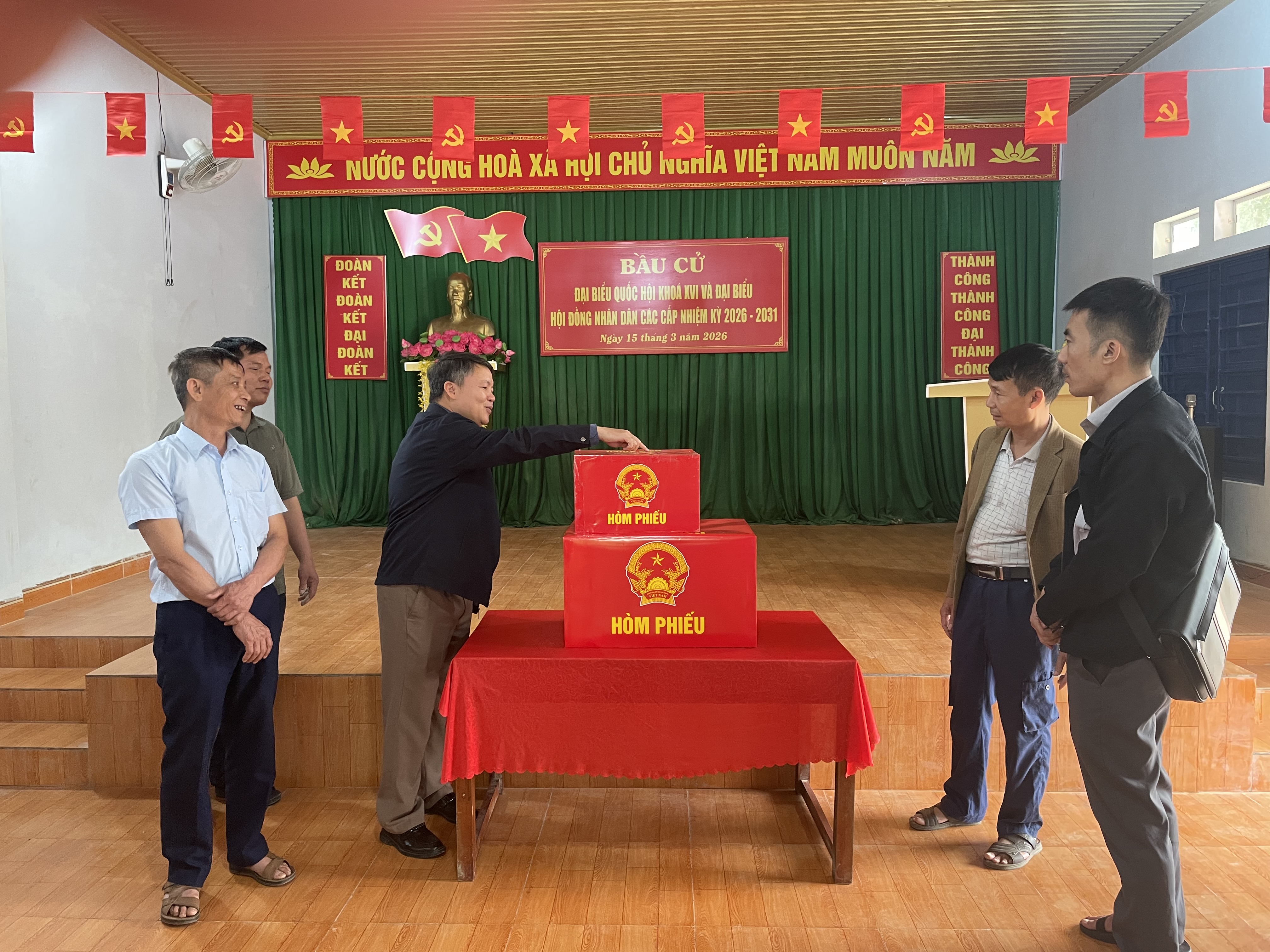 Sẵn s&agrave;ng 10.JPG