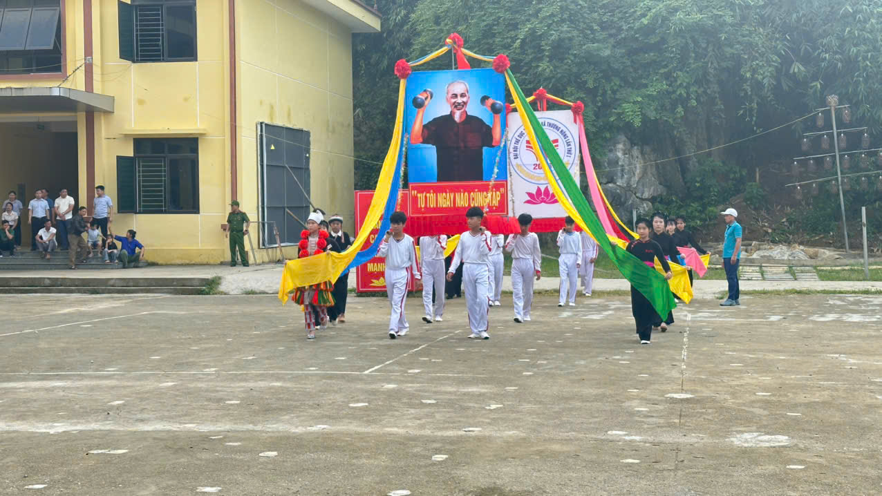 dai họi 14.jpg