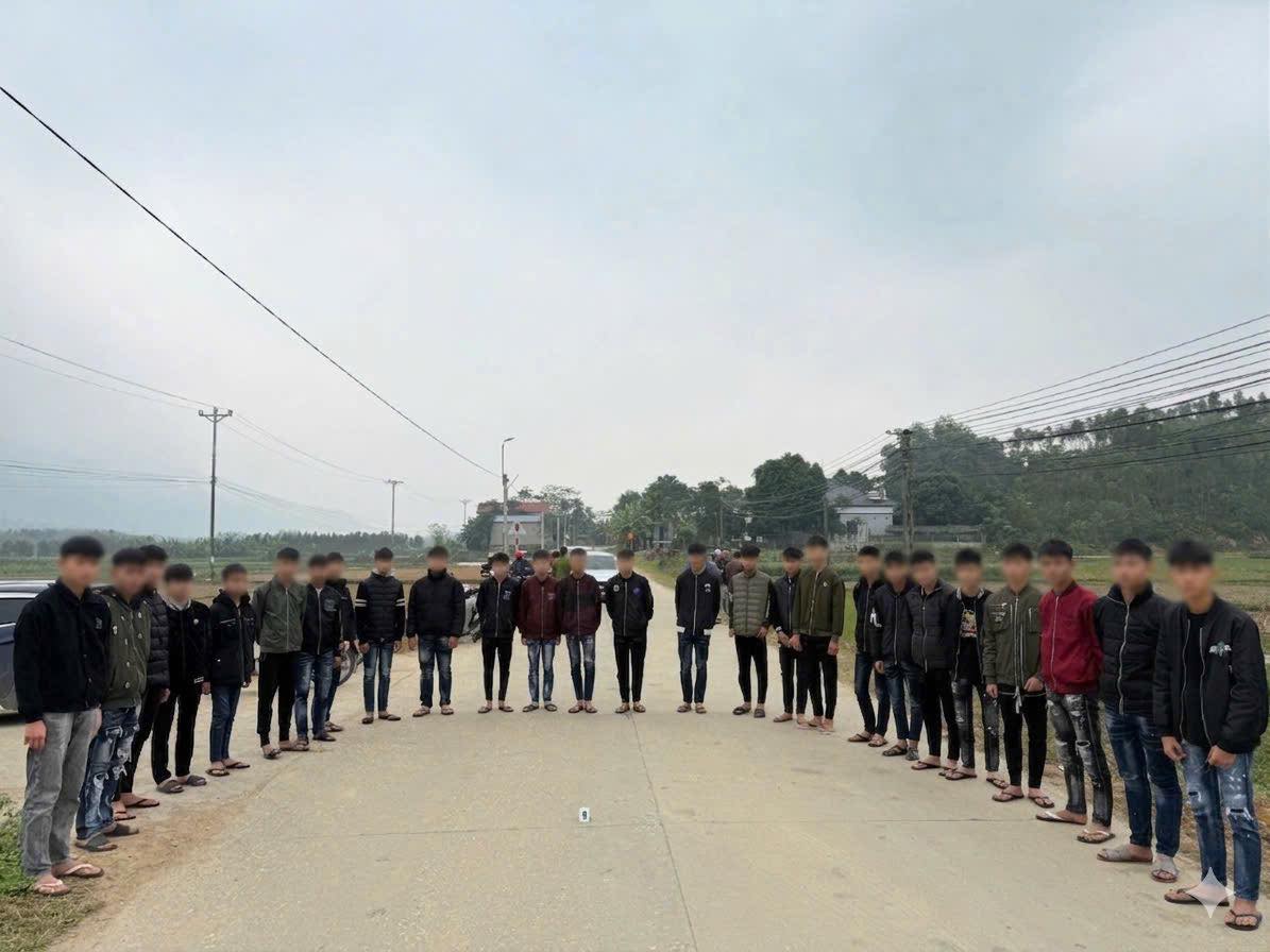 KHỞI TỐ 12 BỊ CAN TRONG VỤ 26 THANH NIÊN DÀN HÀNG HỖN CHIẾN