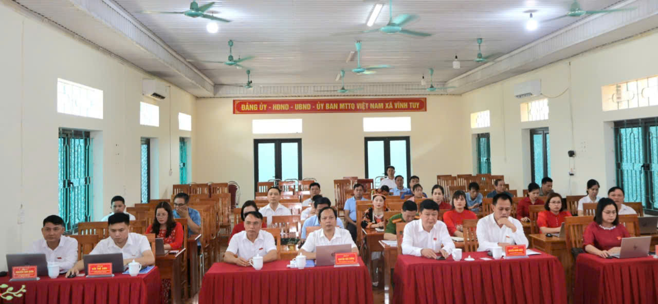 HĐND quanh cảnh...jpg
