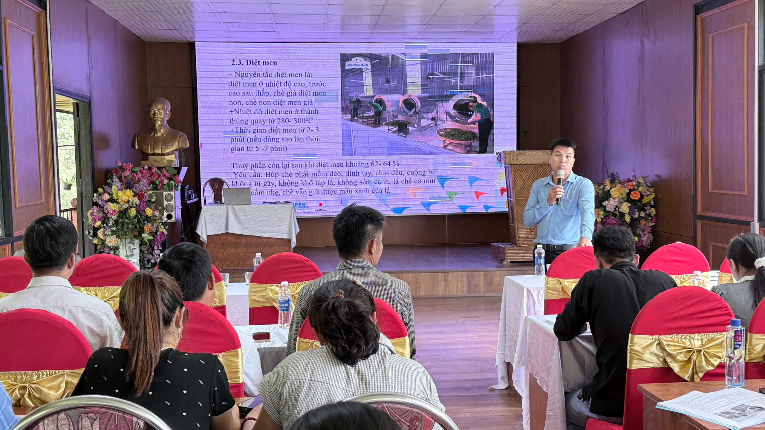 Hội nghị tập huấn nâng cao kỹ năng sản xuất, chế biến chè từ cây chè Shan tuyết cổ thụ 