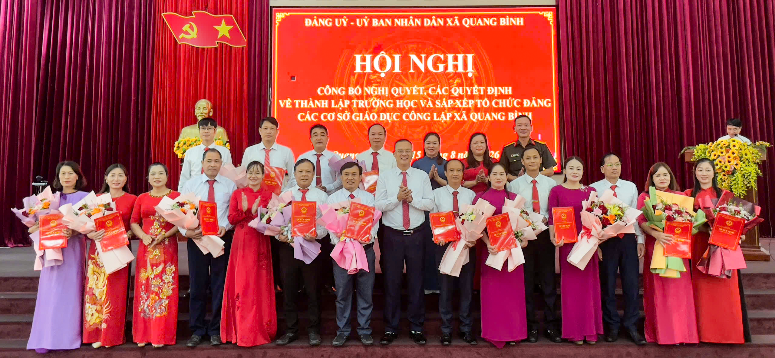 (Quang Bình – Tuyên Quang) Xã Quang Bình tổ chức Hội nghị công bố Nghị quyết, Quyết định về công tác tổ chức, cán bộ