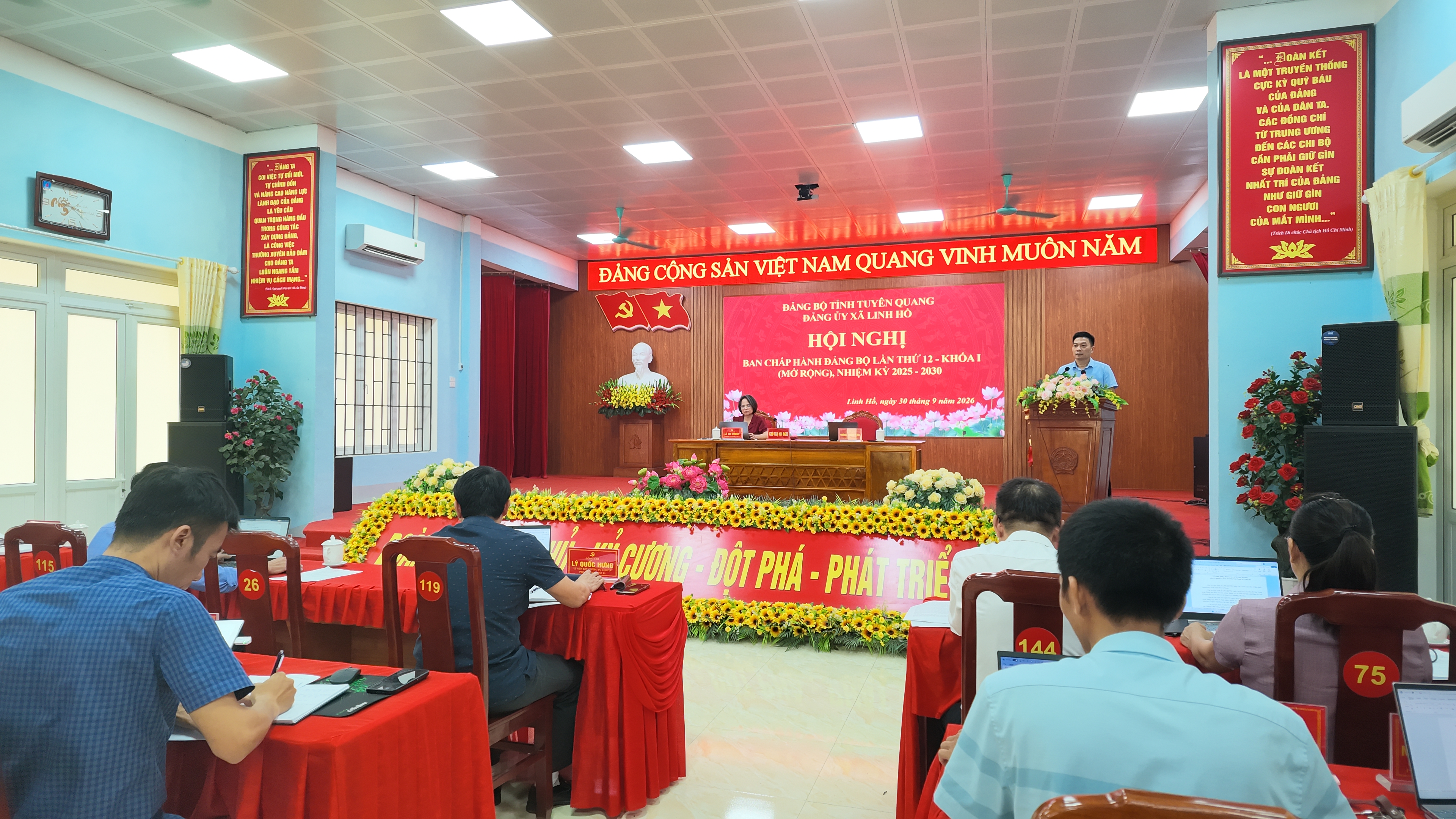 Chấp h&agrave;nh 2.JPG