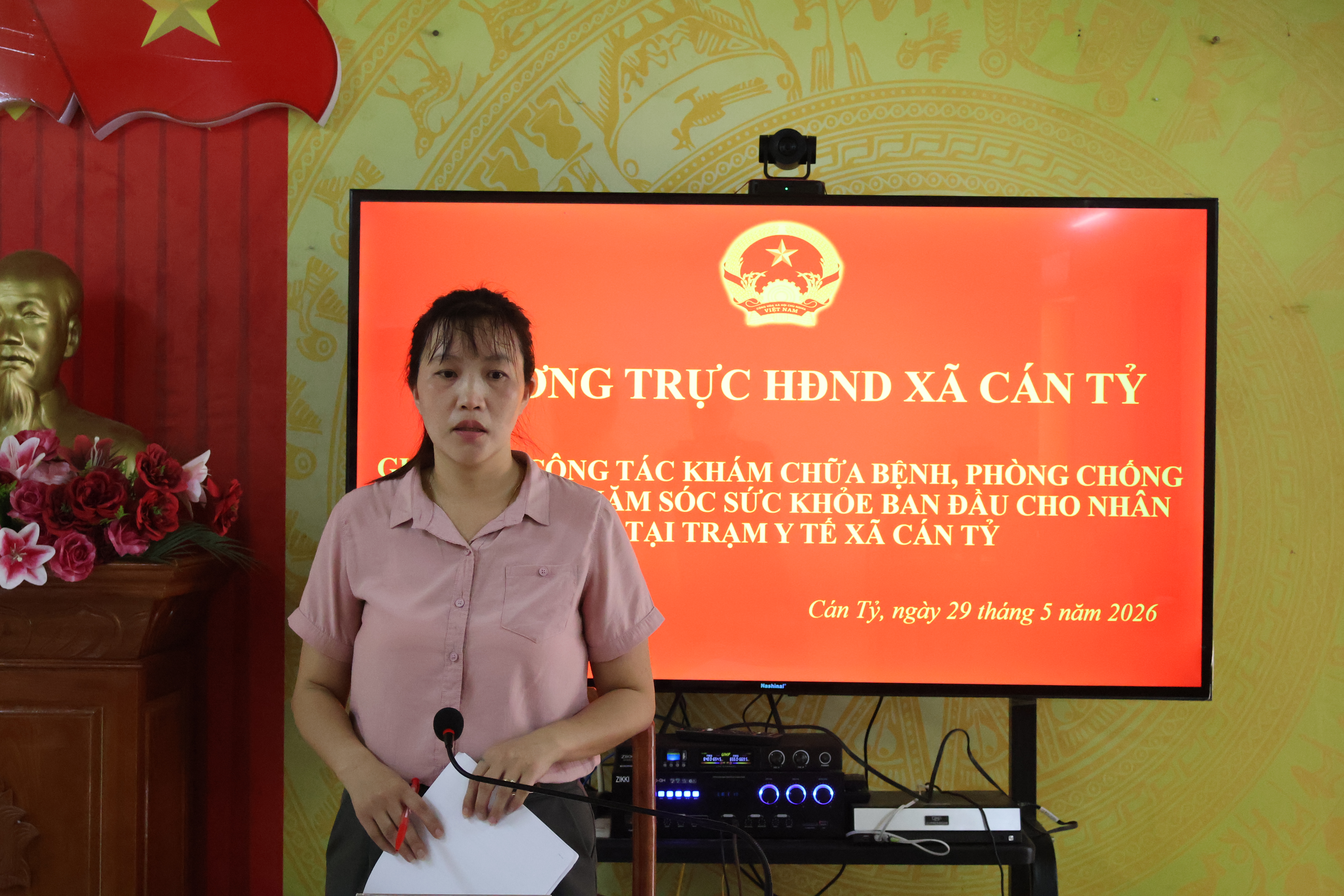 THƯỜNG TRỰC HĐND XÃ CÁN TỶ GIÁM SÁT CÔNG TÁC KHÁM CHỮA BỆNH, PHÒNG CHỐNG DỊCH BỆNH VÀ CHĂM SÓC SỨC KHỎE BAN ĐẦU CHO NHÂN DÂN TẠI TRẠM Y TẾ XÃ CÁN TỶ