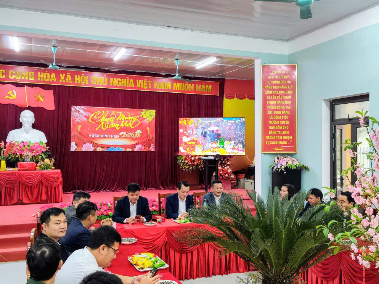 UBND xã Cao Bồ tổ chức gặp mặt khai xuân, giao nhiệm vụ thực hiện nhiệm vụ năm 2026