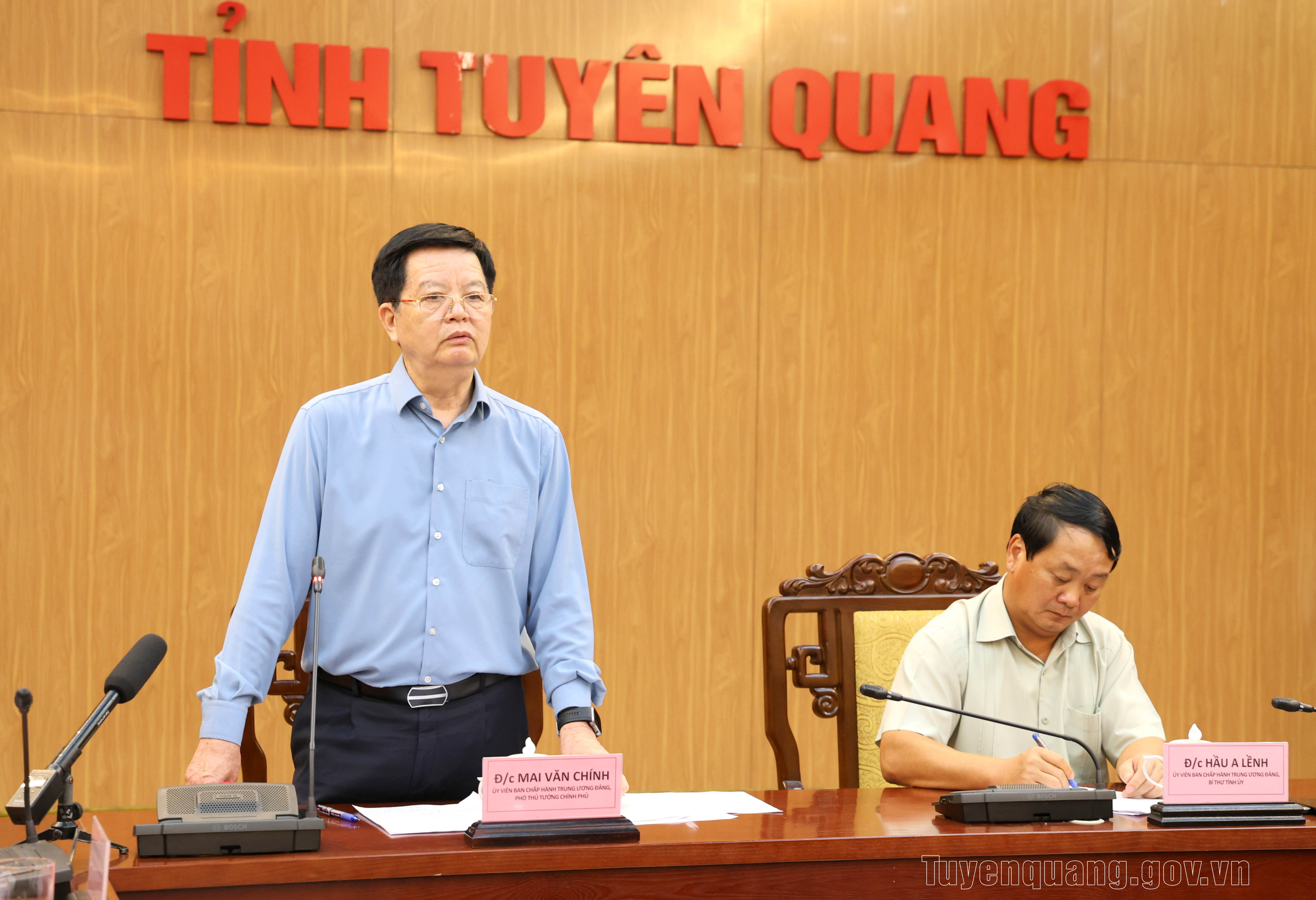 Phó Thủ tướng Mai Văn Chính kiểm tra công tác ứng phó, khắc phục hậu quả do mưa lũ tại tỉnh Tuyên Quang