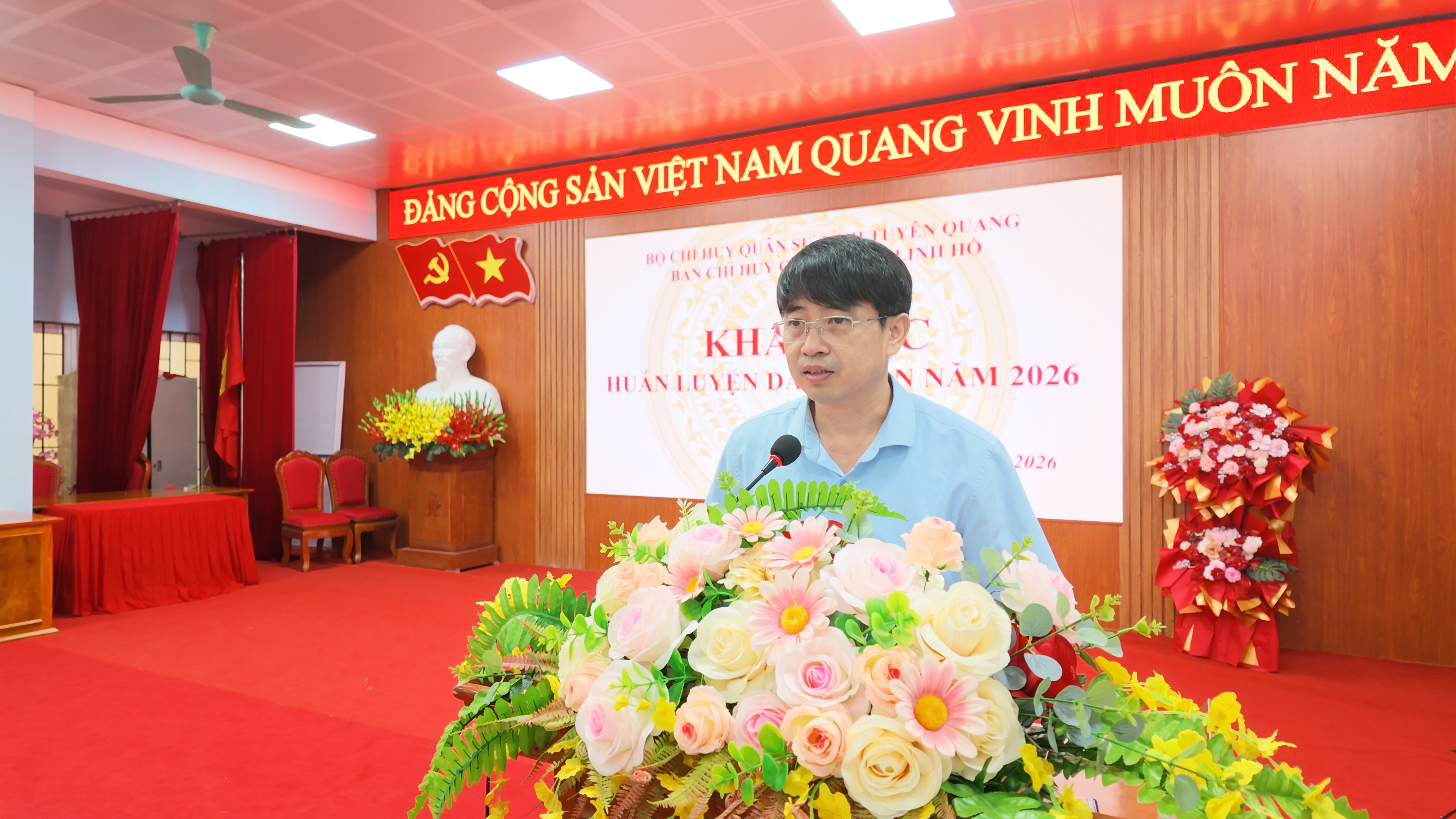D&acirc;n qu&acirc;n 4.JPG