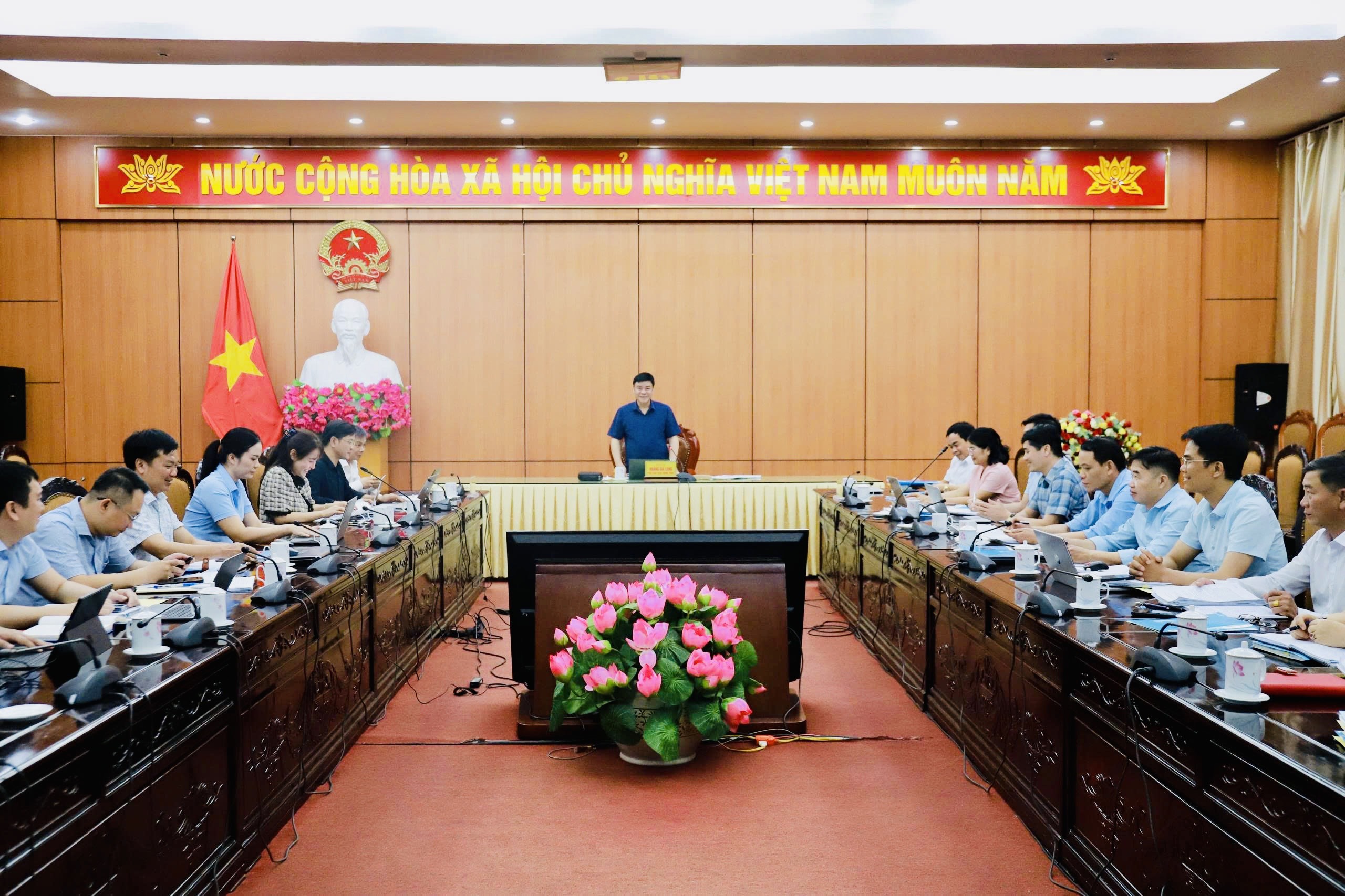 Đoàn kiểm tra, giám sát theo Quyết định số 275 của Ban Thường vụ Tỉnh ủy làm việc với Ban Thường vụ Đảng ủy xã Lao Chải