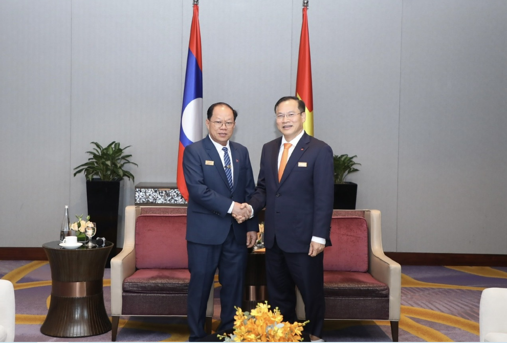 THỨ TRƯỞNG NGUYỄN VĂN LONG TIẾP XÃ GIAO THỨ TRƯỞNG BỘ CÔNG AN LÀO