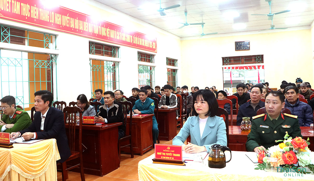 Thái Sơn tổ chức hội nghị trao quyết định gọi công dân nhập ngũ và thực hiện nghĩa vụ tham gia Công an nhân dân năm 2026