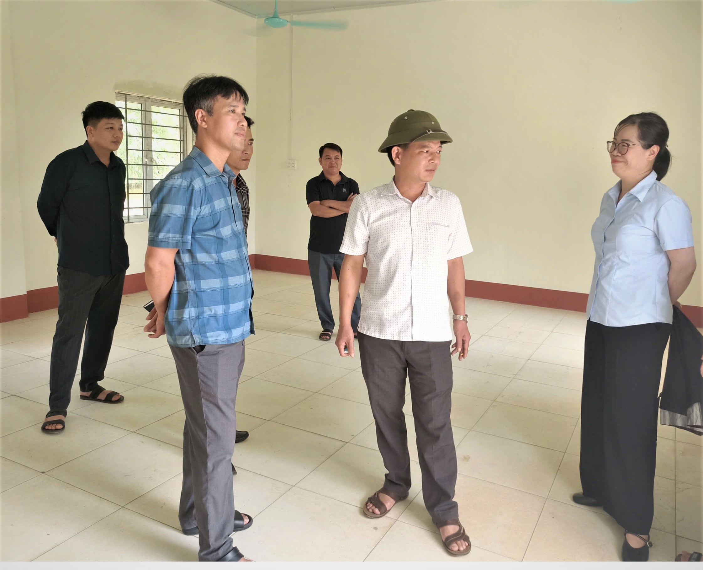 THƯỜNG TRỰC ĐẢNG ỦY XÃ BẰNG HÀNH KI  ỂM TRA TIẾN ĐỘ CÔNG TRÌNH TRƯỜNG HỌC