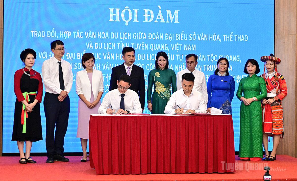 Tuyên Quang - Châu Văn Sơn (Trung Quốc) đẩy mạnh hợp tác toàn diện về văn hóa và du lịch