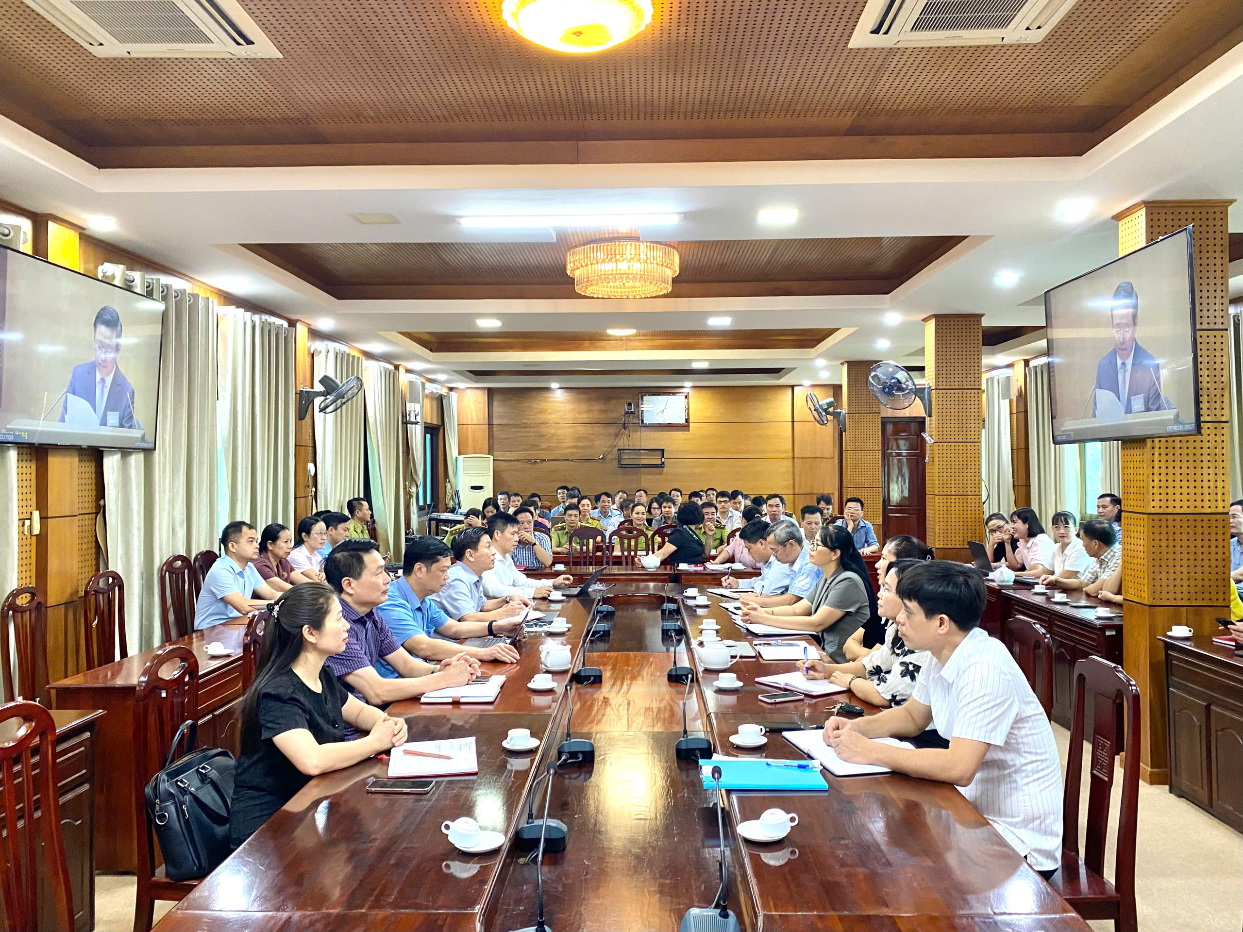 Đảng ủy Sở Nông nghiệp và Môi trường tham gia Hội nghị học tập Nghị quyết Hội nghị lần thứ tư Ban Chấp hành Trung ương Đảng khóa XIV