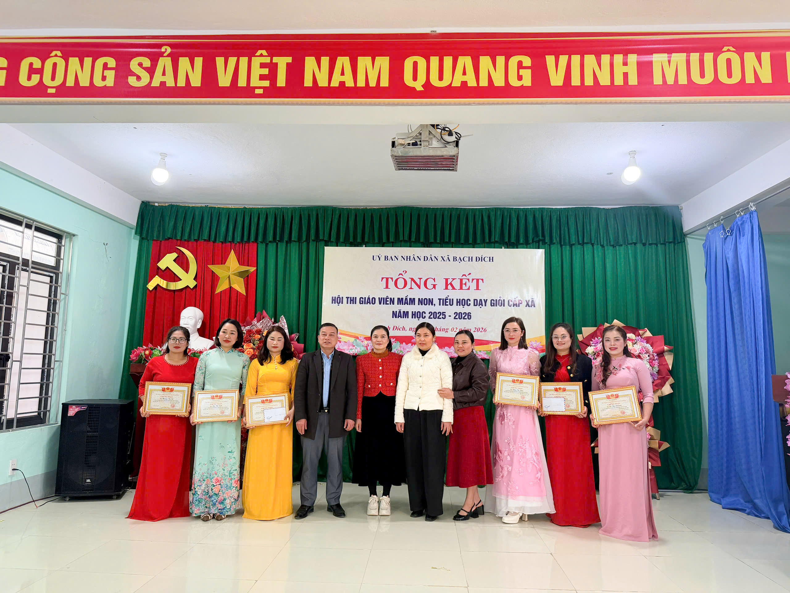 UBND XÃ BẠCH ĐÍCH TỔNG KẾT HỘI THI GIÁO VIÊN DẠY GIỎI NĂM HỌC 2025 – 2026