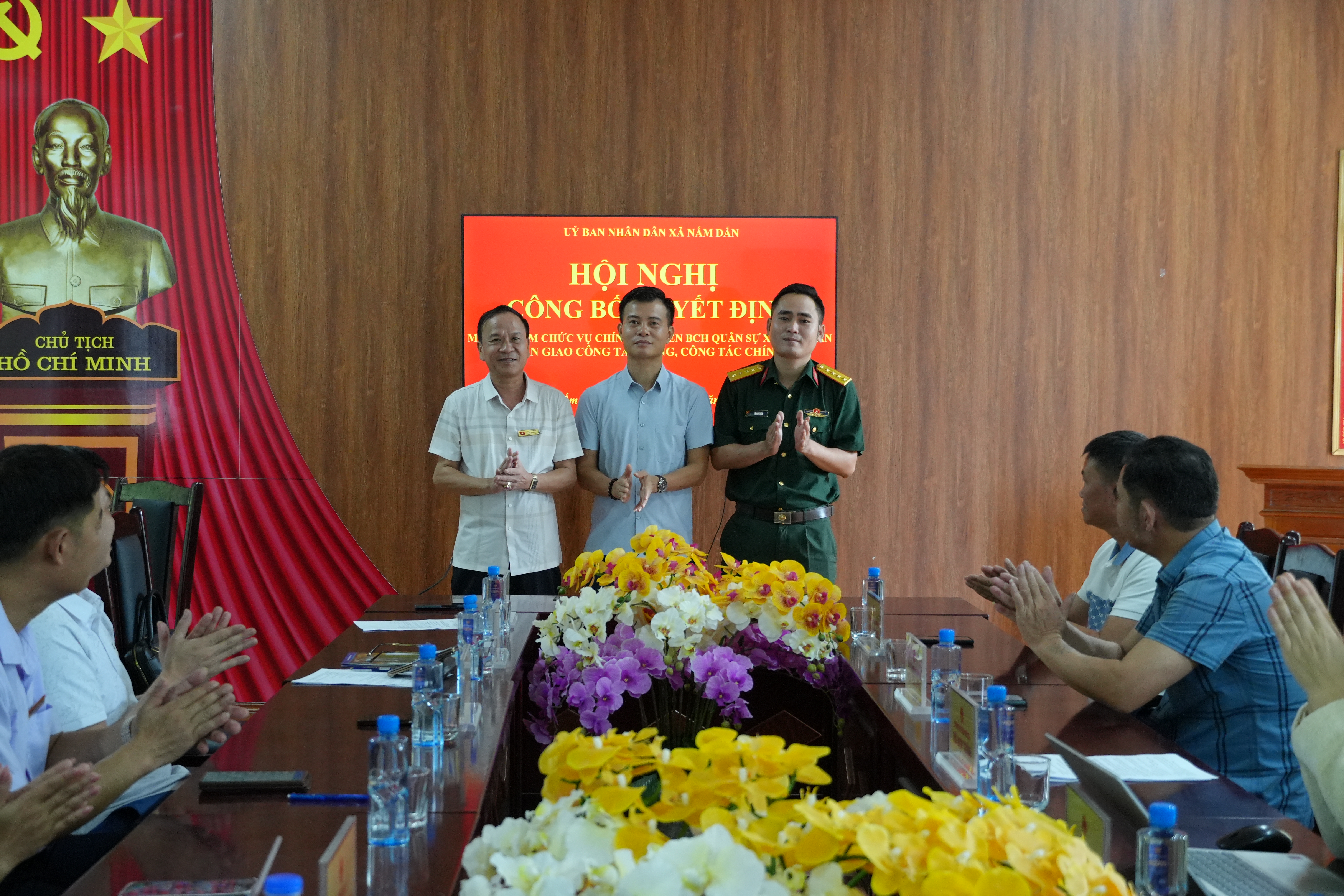 HỘI NGHỊ CÔNG BỐ QUYẾT ĐỊNH CÔNG TÁC CÁN BỘ 