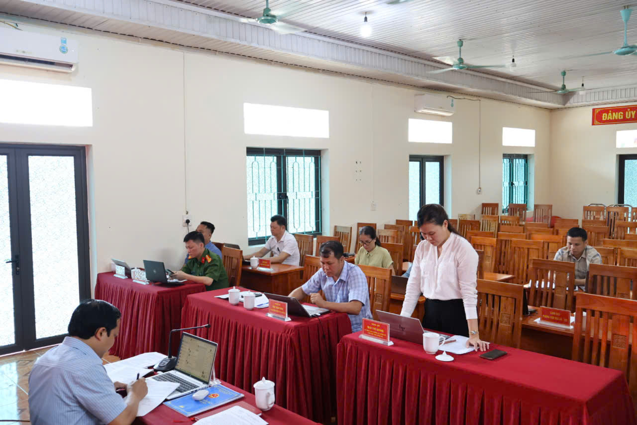 Phiên họp tuần 30 tháng 72.jpg