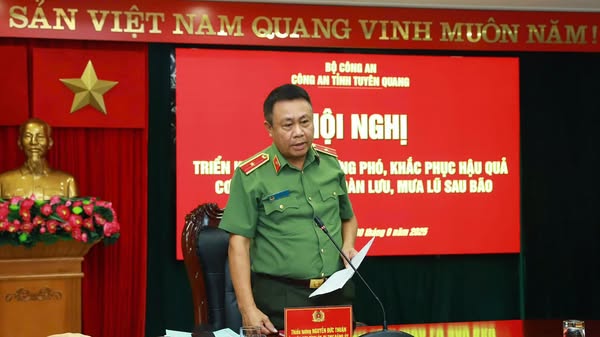 PHÁT HUY VAI TRÒ NÒNG CỐT CỦA LỰC LƯỢNG CÔNG AN TRONG ỨNG PHÓ, KHẮC PHỤC HẬU QUẢ BÃO SỐ 10